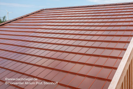 Solardachziegel rot Dach Conventer Atrium Professor Steinhoff Walther Stylist PV